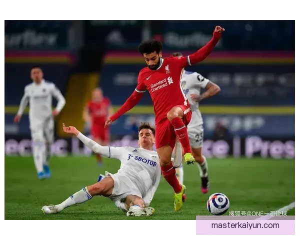 弗兰克·奥涅卡在英超赛事中的表现稳健，状态回暖值得关注